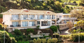 Phoenix Lodge and Waterside Accommodation